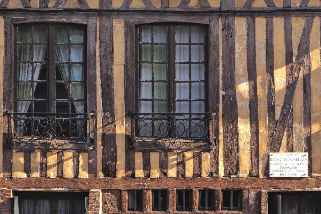 © ML Vittori Lyons Andelle Tourisme